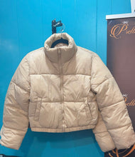 Load image into Gallery viewer, Pretti Puffer Jacket
